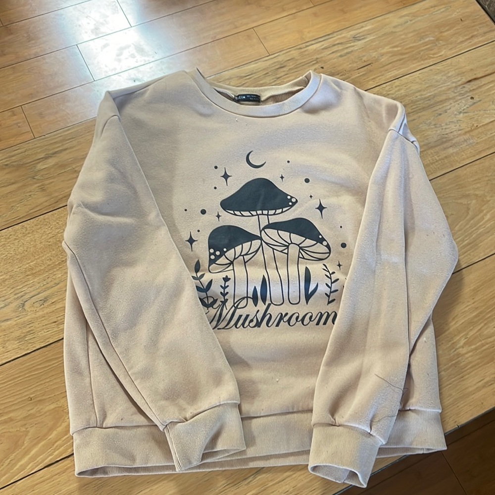 MUSHROOM CREWNECK